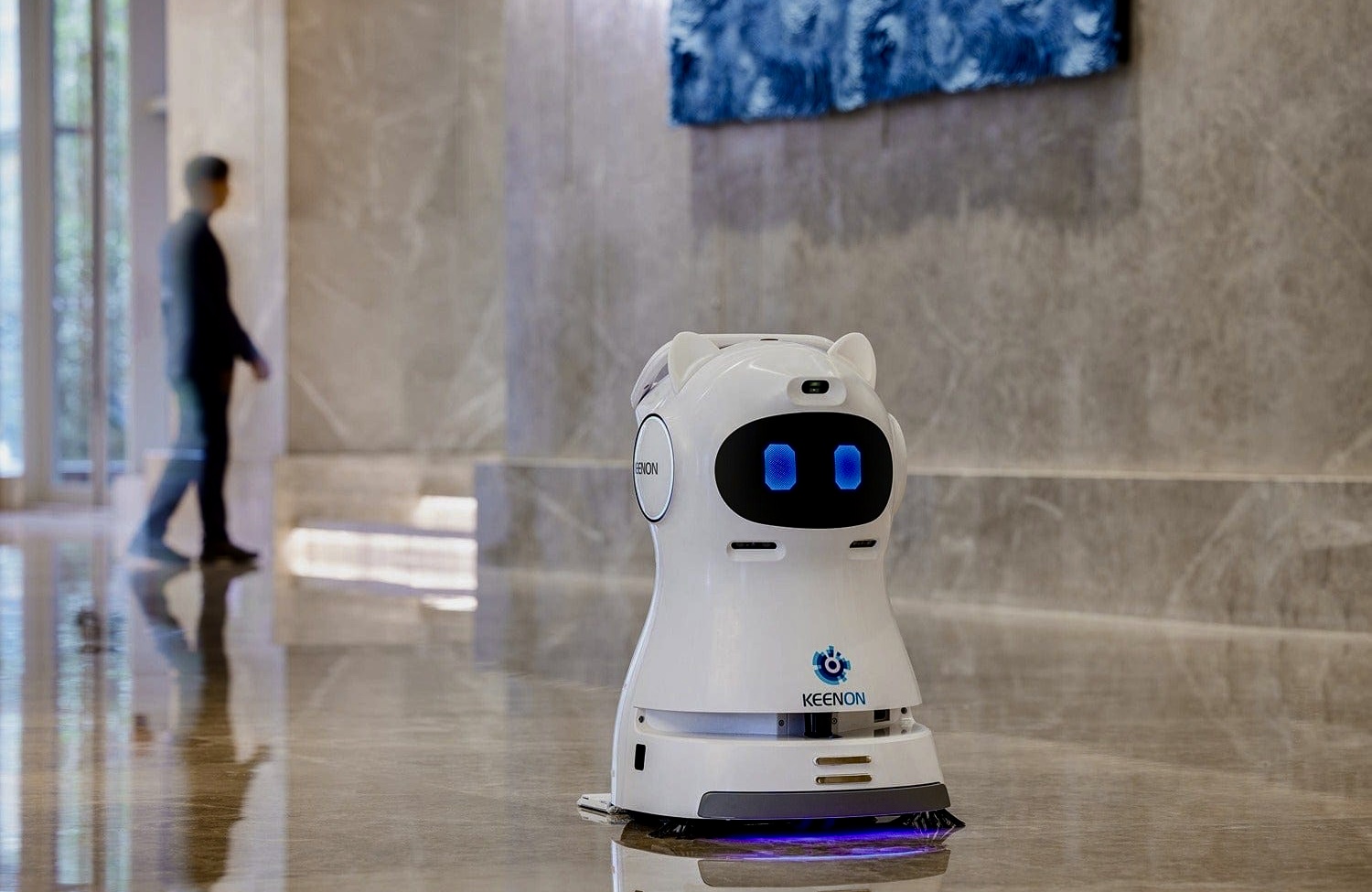 картинка робот-уборщик keenon kleenbot c30 от магазина Robots Online